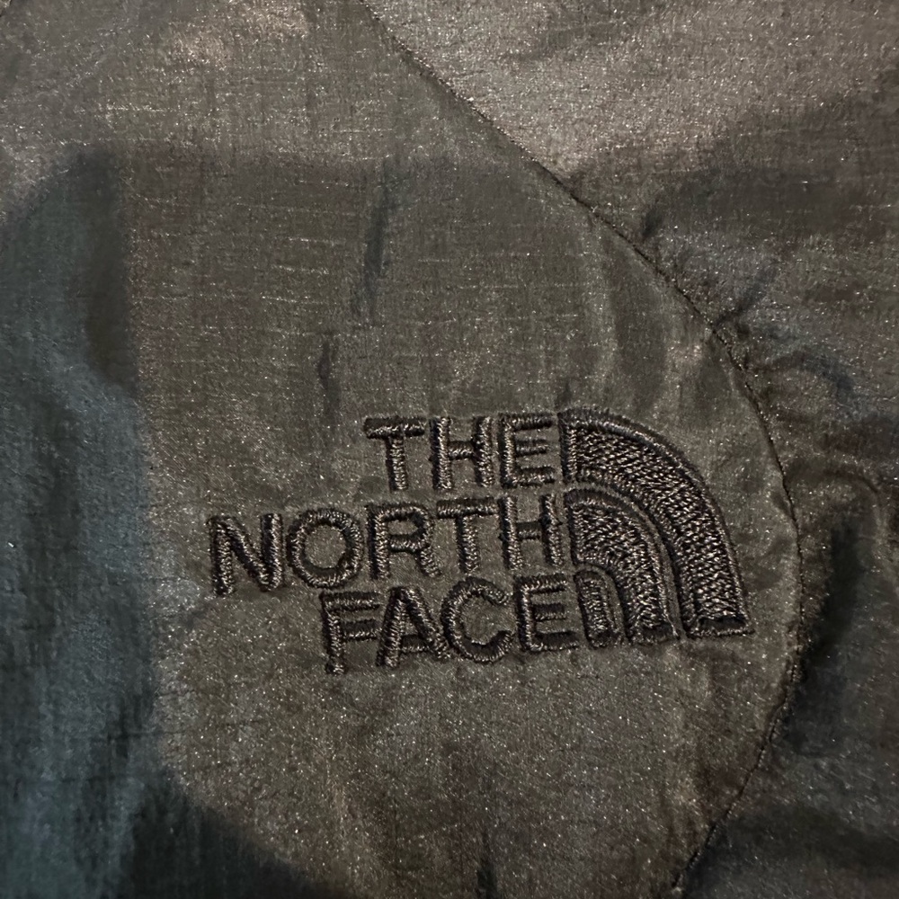 The North Face Black Quilted Down Vest - NWOT - Picture 3 of 5